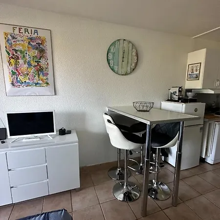 Cosy With Garden And Shared Pool Le Grau-du-Roi