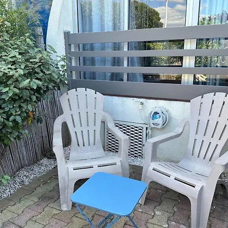 Cosy With Garden And Shared Pool Daire *